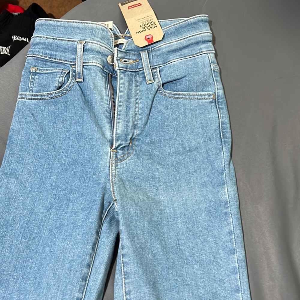 Levi jeans